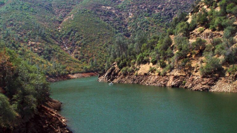 Canyon Lake with Rocky Hills 4K Wallpaper