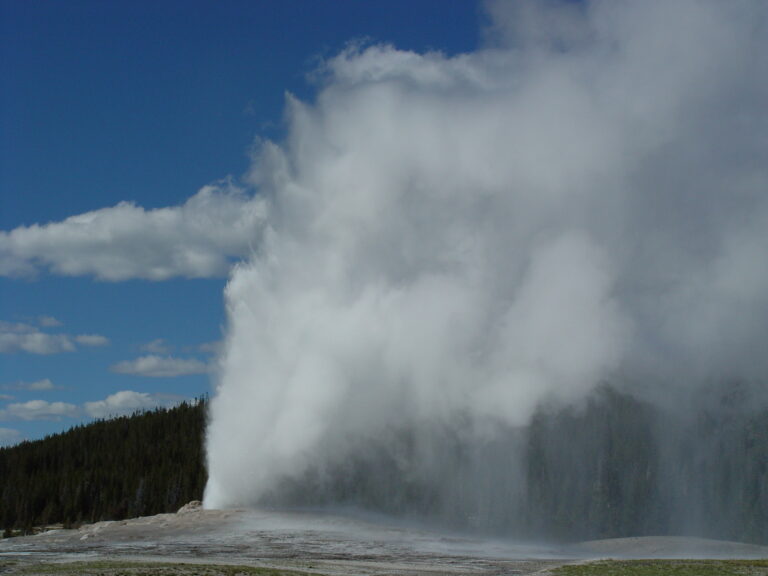 Old Faithful Eruption
